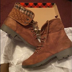 Arizona Jeans Co. Brown Yvonne Lace Up Boots 9.5